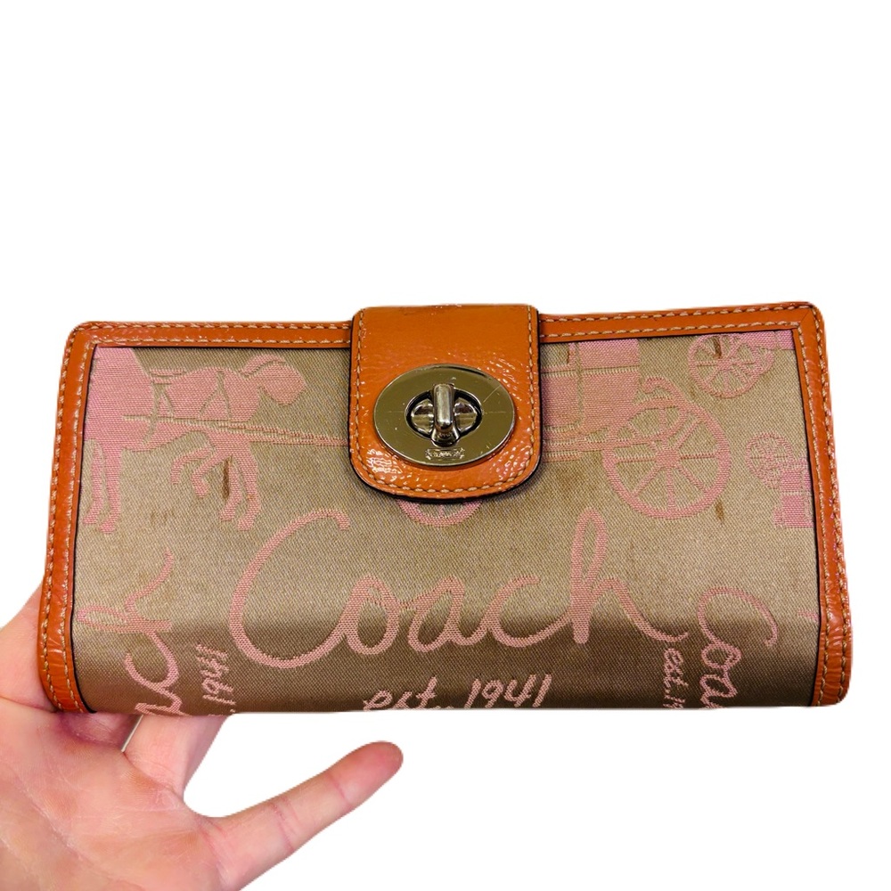 Coach signature Turnlock Wallet  with Horse & carriage design pink and beige